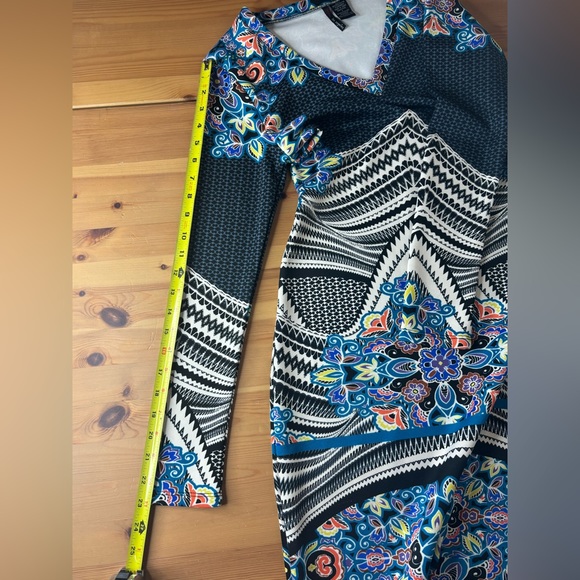 Fire Los Angeles Bodycon Midi Dress Size Small V-Neck Long Sleeve Stretch - Picture 14 of 16